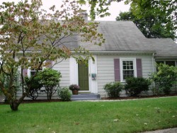 78 Cumberland Rd, Newton, MA 02465 exterior