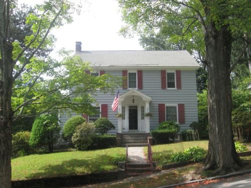 9 Commodore Rd, Worcester, MA 01602 exterior