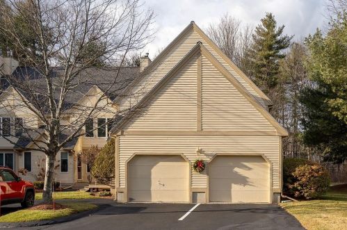 61 Dorchester Way, Nashua, NH 03064 exterior