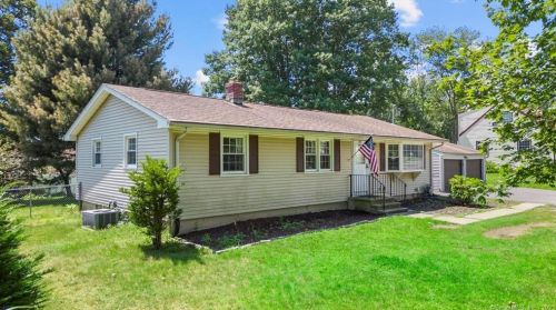 265 Pond Point Ave, Milford, CT 06460 exterior