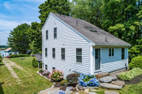 59 Basin Cv, South Harpswell, ME 04079 exterior