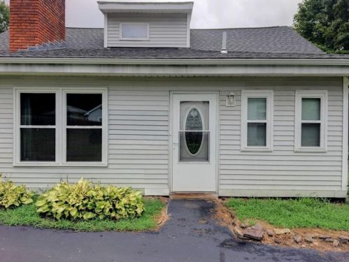 38 Wells Ave, Chicopee, MA 01020 exterior
