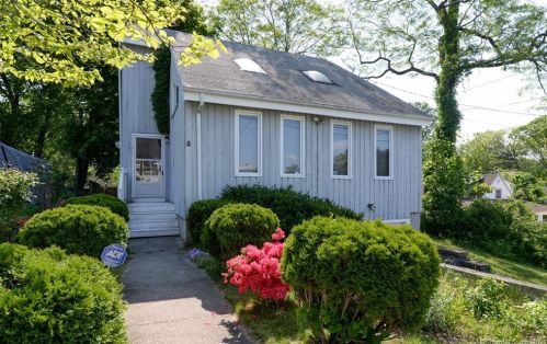 133 Herald Ave, Bridgeport, CT 06606 exterior