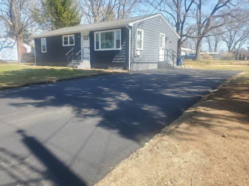 32 Becker St, Warwick, RI 02886 exterior
