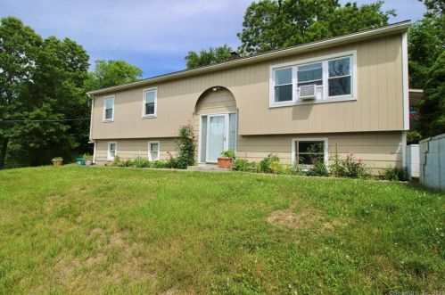 27 Bellevue Ter, Seymour, CT 06483 exterior