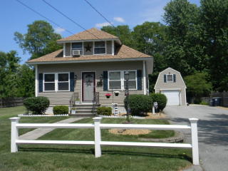 12 Benson Ave, Nashua, NH 03060 exterior