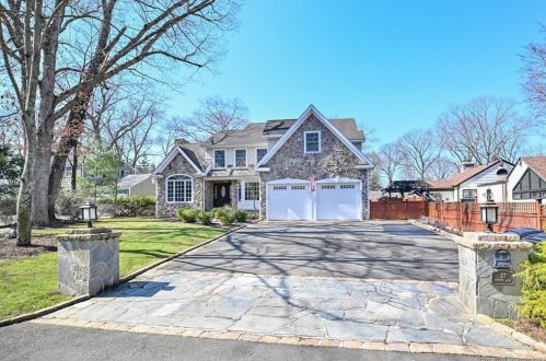 37 Hunting Ln, Stamford, CT 06902 exterior