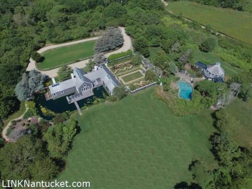24 Almanack Pond Rd, Nantucket, MA 02554 exterior