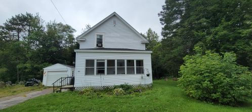 63 Washington St, Baileyville, ME 04694 exterior