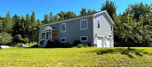 2 Lonely Oak Way, Franklin, ME 04634 exterior