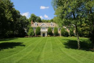 14 Turtle Ridge Ct, Ridgefield, CT 06877 exterior