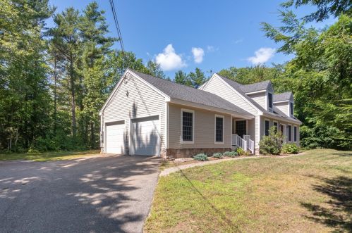 77 Washington Dr, Wakefield, NH 03830 exterior