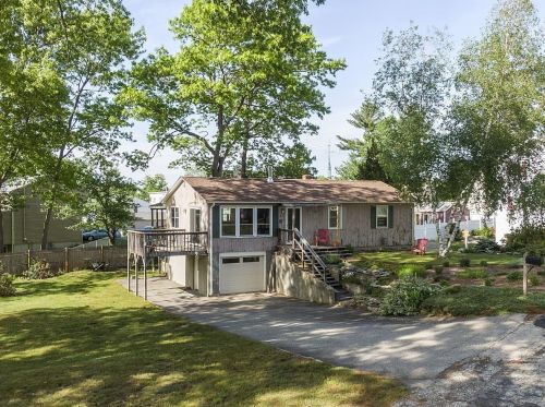 5 Field St, Nashua, NH 03060 exterior