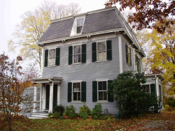 19 Webster Ct, Newton, MA 02459 exterior