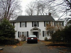 50 Roslyn Rd, Newton, MA 02468 exterior