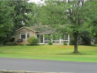 34 Tilley Dr, Hog Island, VT 05488 exterior