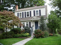 40 Neshobe Rd, Newton, MA 02468 exterior