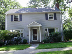 216 Woodcliff Rd, Newton, MA 02461 exterior