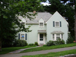 122 Dane Hill Rd, Newton, MA 02461 exterior