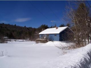 1006 Washington Rd, Hillsboro, NH 03244 exterior