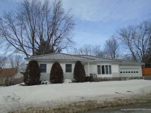 17 Helen St, Winslow, ME 04901 exterior