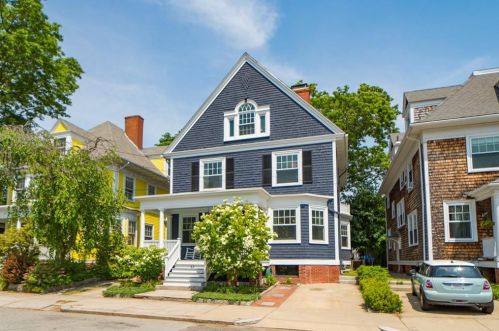 42 Adelphi Ave, Providence, RI 02906 exterior