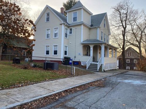 18 Crouch St, United States Coast Guard Ac, CT 06320 exterior