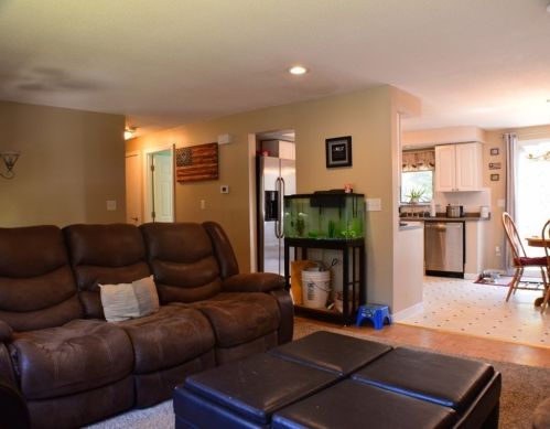 7 Windsor Dr, Wareham, MA 02571 exterior