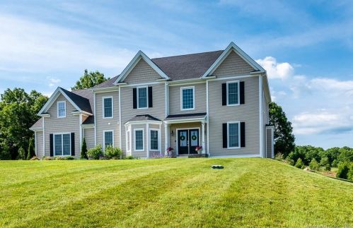 50 Arbor Xing, East-Lyme, CT 06333 exterior