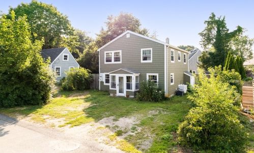 38 Cedar Ln, Silver Lake, MA 02364 exterior