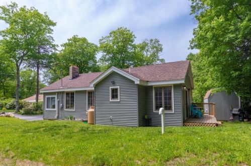 26 Page Ave, Ashburnham, MA 01430 exterior