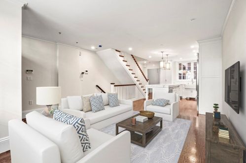 16 Pinckney St, Roxbury-Xing, MA 02114 exterior