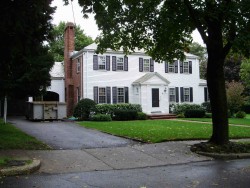 24 Gould Rd, Newton, MA 02468 exterior