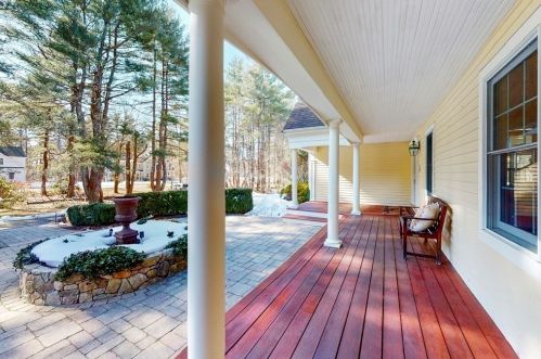 20 Winter St, Medfield, MA 02052 exterior