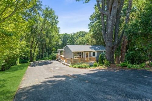 96 Cancellaro Dr, Waterbury, CT 06716 exterior
