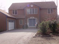 262 Kenrick St, Newton, MA 02458 exterior