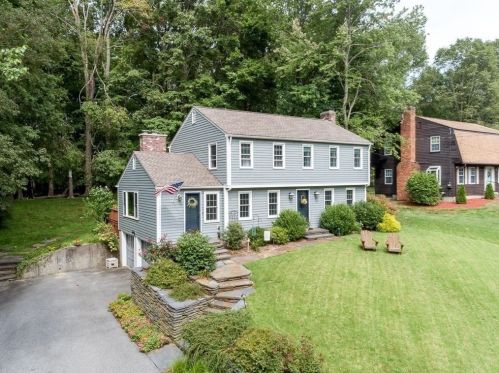 233 Franklin Rd, Longmeadow, MA 01106 exterior
