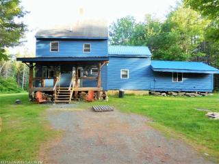 55 Deer Ridge Ln, Levant, ME 04456 exterior