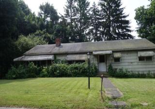 4 Sunny Acres Rd, Bethel, CT 06801 exterior