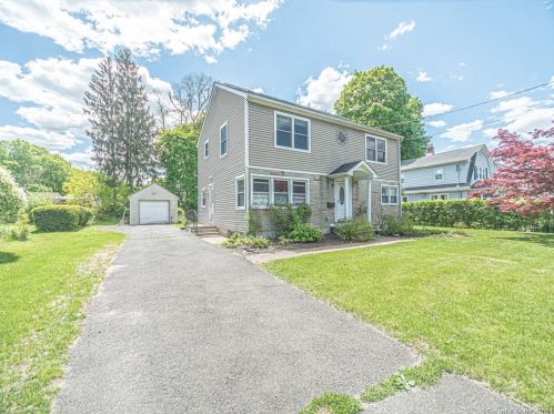 14 Whitney Rd, Bethel, CT 06801 exterior