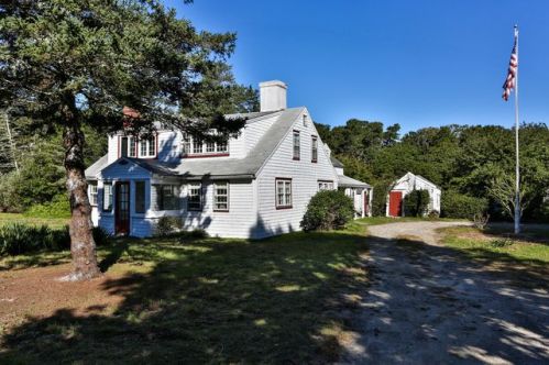 1795 Long Pond Rd, Brewster, MA 02631 exterior