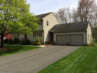 194 Hang Dog Ln, Hartford, CT 06109 exterior