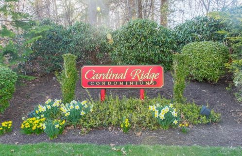 21 White Birch Ct, North Kingstown, RI 02852 exterior