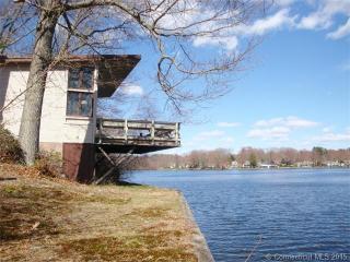 818 Bolton Rd, Vernon, CT 06066 exterior