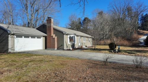 6 Sycamore Ter, North Windham, CT 06280 exterior