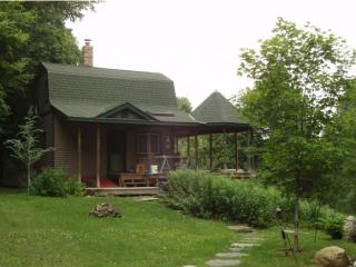 280 Farm Rd, Arlington, VT 05250 exterior