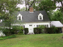 250 Quinobequin Rd, Newton, MA 02468 exterior