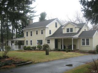 178 Taunton Hill Rd, Newtown, CT 06470 exterior