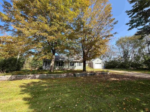 99 Garland Rd, Barnstead, NH 03218 exterior