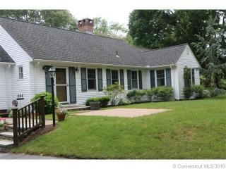 31 Packer Ln, Mystic, CT 06355 exterior